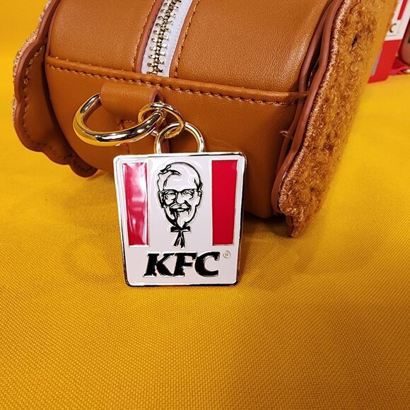 Loungefly KFC Fried Chicken Drumstick Sherpa Crossbody Bag Fast Food NEW - Picture 5 of 12